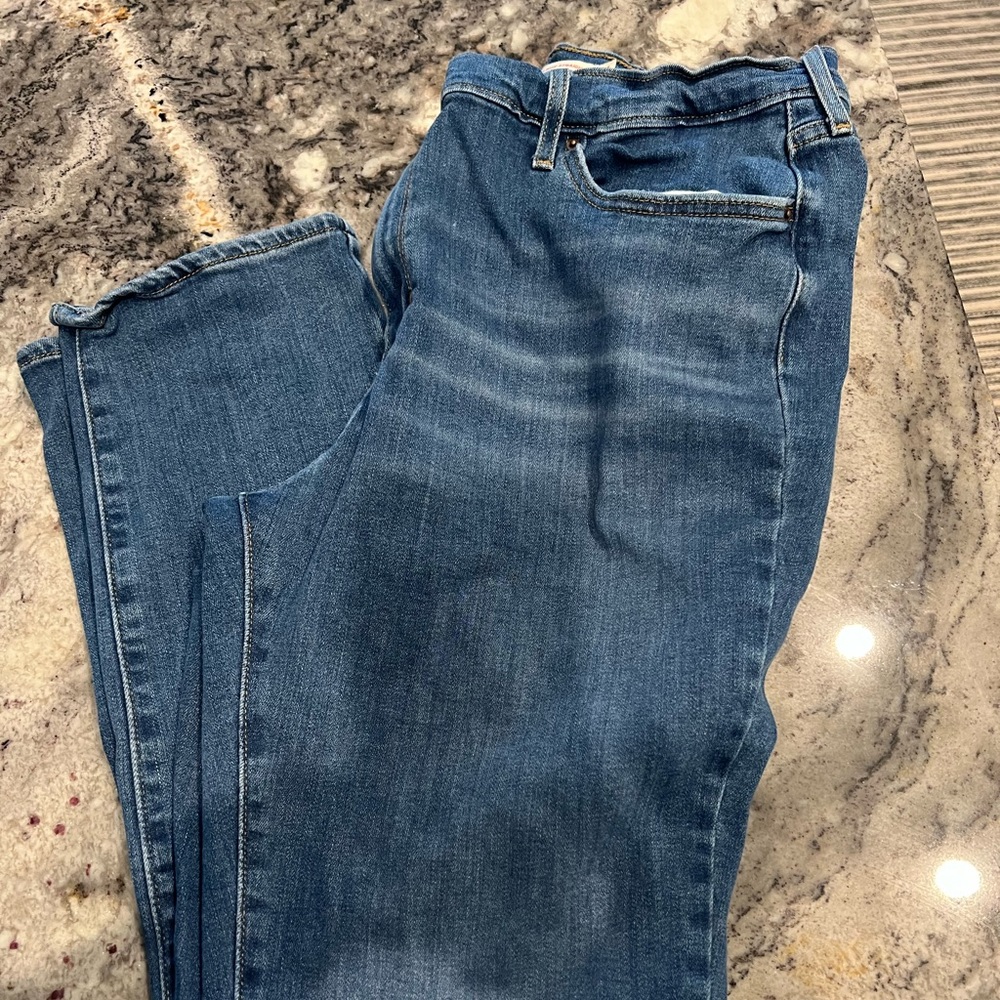Levi’s - Picture 2 of 6